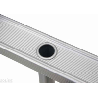 Solide ladder uitgebogen voet